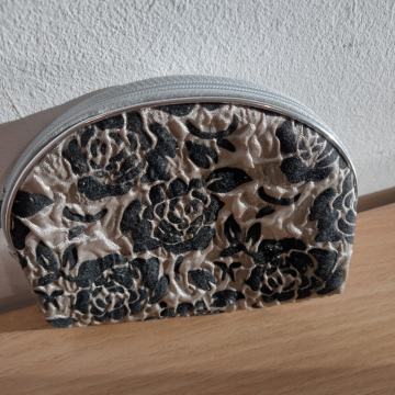 Vintage zenski novcanik za kovanice