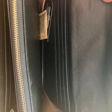 Zenski mass novacnik