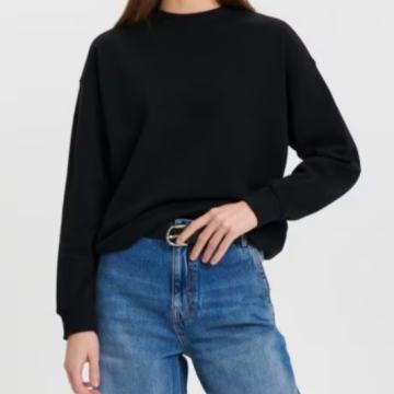 BENETON CRNI PULOVER VEL 40