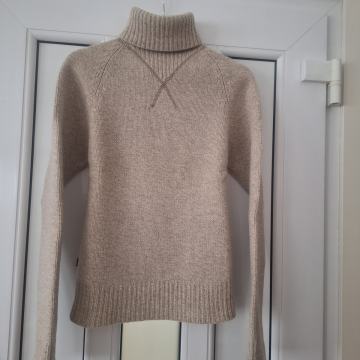 Levis dolcevita vel L