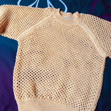 NOVO MANGO rupičasti končani pulover