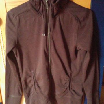 s.Oliver VESTICA/TRENIRKA ŽENSKA VELIČINE L