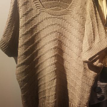 Novi oversized pulover 38-40