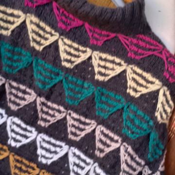 NOVA vunena siva šarena majica-vesta L/42