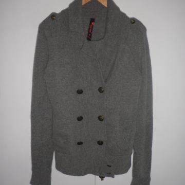 XNATION - ŽENSKA TOPLA VUNENA VESTA / PULOVER 38 M