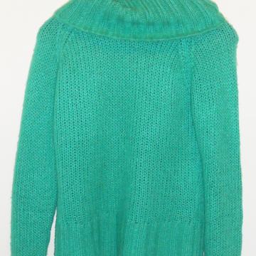 Zeleni pulover