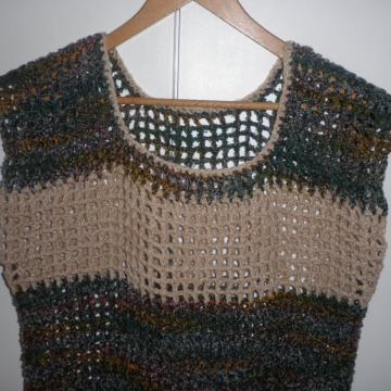 ŽENSKA TOPLA VUNENA VESTA / MAJICA 40 M