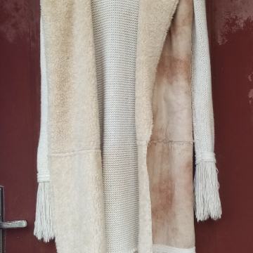 ženska vesta/kaput s  krznom