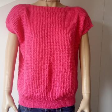 Ženski pulover bez rukava roze boje - šišmiš kroj - univerzalan broj