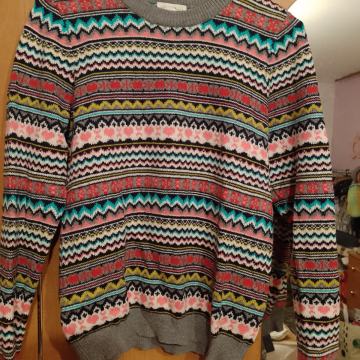 Zenski pulover. EUR S. HOLY &WHYTE