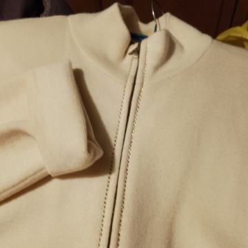 Ženska vesta na cif