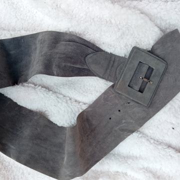 SIVI BRUŠENI REMEN - NOVO