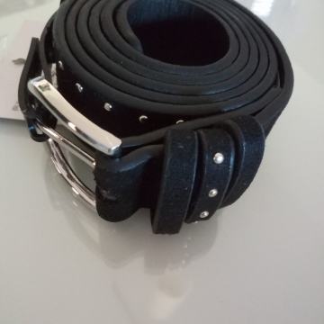 CRNI PLIŠANI - BARŠUNASTI REMEN vel. 110 NOVO S ETIKETOM