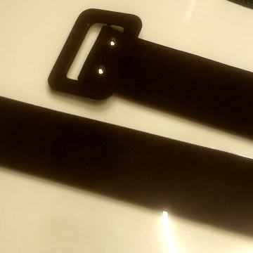 Crni plišani remen - NOVO