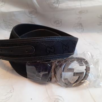 Gucci remen s logo GG