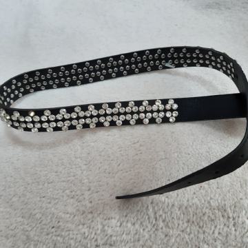 KOŽNI 8 REMEN SA CIRKONIMA