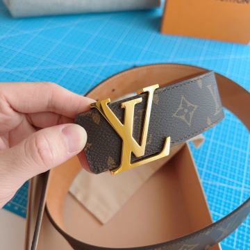 Louis Vuitton LV remen unisex, dostupno odmah