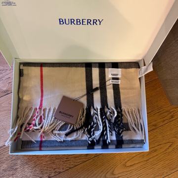Burberry šal