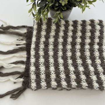 H&M debeli topli šal