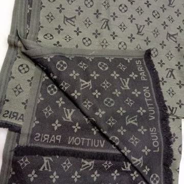 LOUIS VUITTON ZELENI ŠAL - NOVO