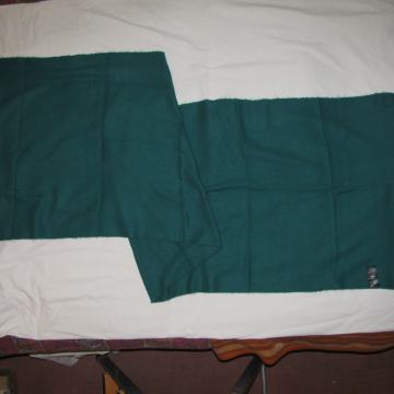 Šal H&M. ZELENI. 200 x 60 cm. SAND