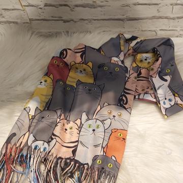 Šal s uzorkom mačke