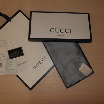 Ženski, muški  šal Gucci