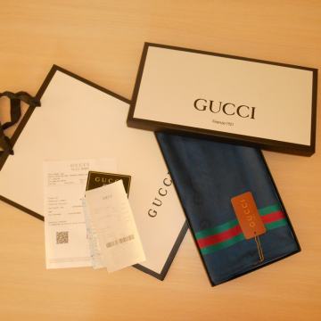 Ženski, muški  šal Gucci