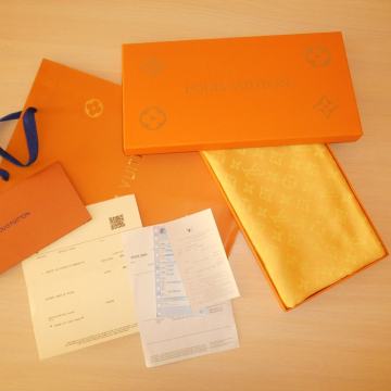 Ženski šal Louis Vuitton