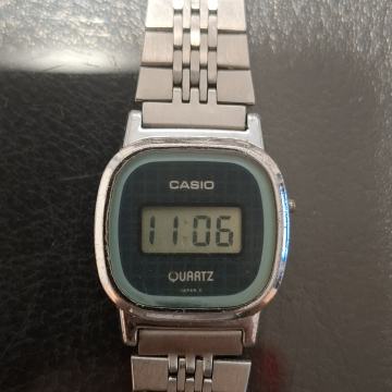 Casio Ženski Sat