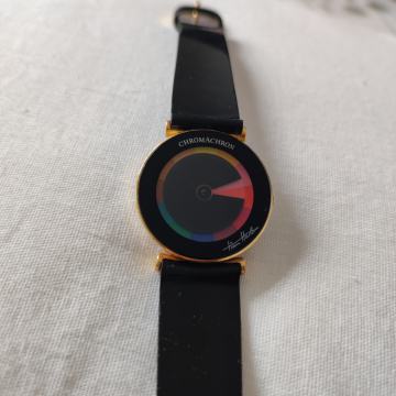 Chromachron Anti-stress color watch by Tian Harlan