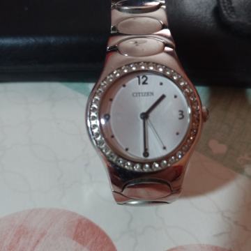 Citizen sat sa cirkonima