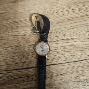 DELBANA,švicarski ženski sat,promjer sata 20mm,star cca 70 god,55 eura