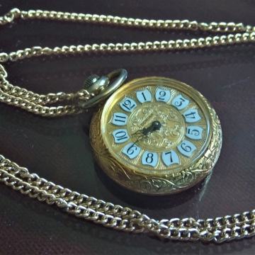 Domina - ženski sat na lančiću