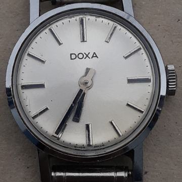 Doxa s narukvicom
