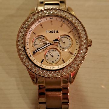 Fossil ženski sat