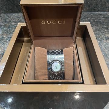 Gucci Twirl  model YA112413 - original - nov