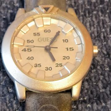 Guess 48139G1 Vintage sat quartz
