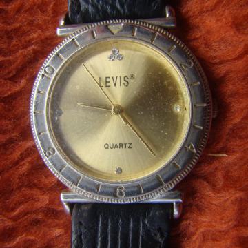 Levis ručni ženski sat