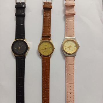 Lot 3 vintage dress quartz sata