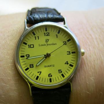 LOUIS JOURDAN prekrasan sat - STANJE 10/10