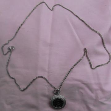 Prekrasan švicarski ženski sat Demo na lančiću