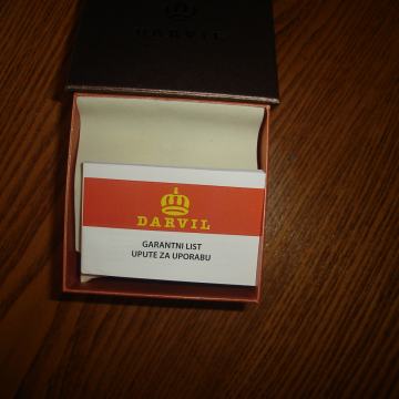 prodaje se,prodajem ručni sat,ženski,nekorišten