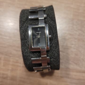 Prodajem ženski sat - PULSAR