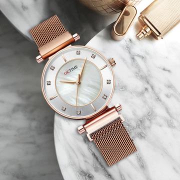 ROSE GOLD SAT, KUĆIŠTE OD ŠKOLJAKA - potpuno novo