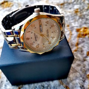 Ručni sat - idealno za poklon