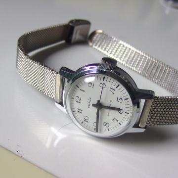 Ručni sat na navijanje Ruhla