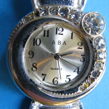 Sat ABA - quartz, ženski. Radi