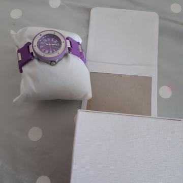 Sat za djevojčicu nov