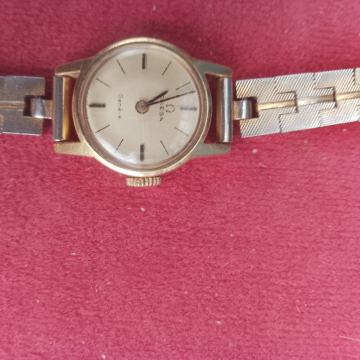 Sat  OMEGA Geneve ,navijač , sa orginal remenom